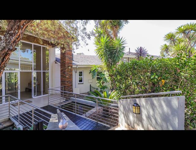5 BEDROOM HOUSE FOR SALE IN BRYANSTON